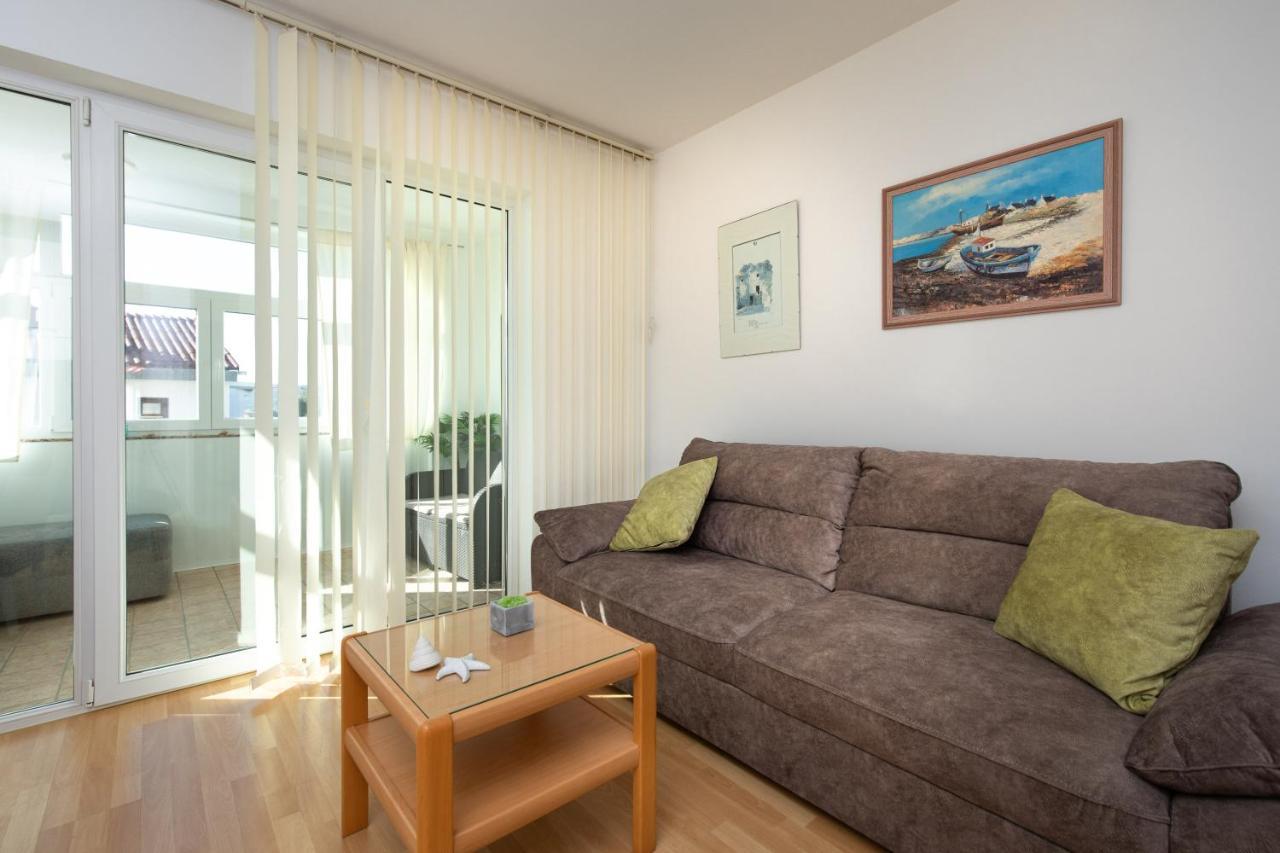 Apartment Filip Крк Екстер'єр фото