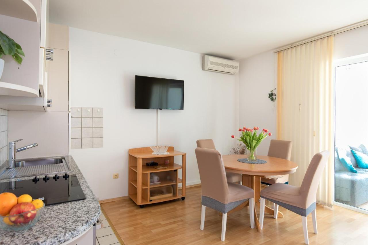 Apartment Filip Крк Екстер'єр фото